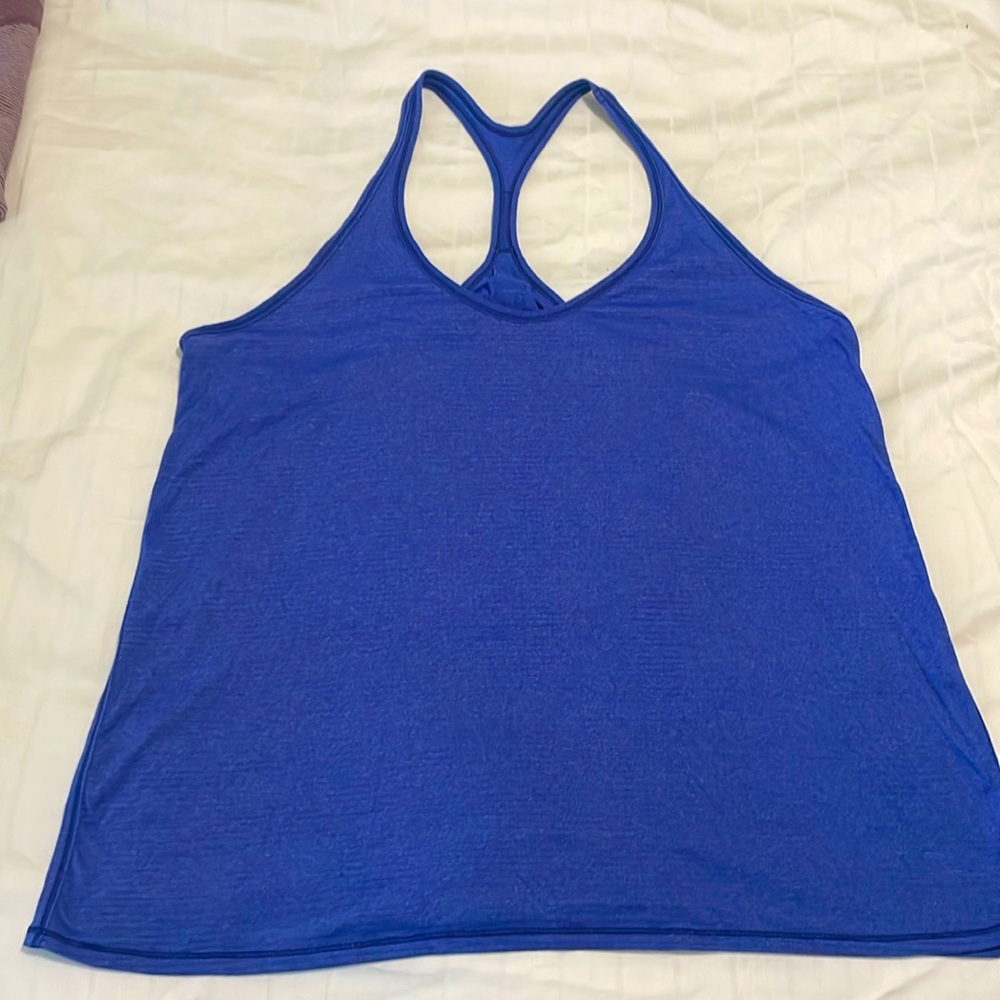 Lululemon top
